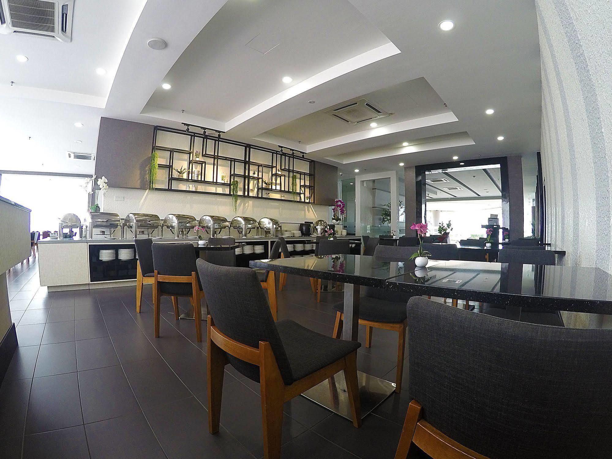 Amansari Hotel Nusajaya Nusajaya  Exterior foto